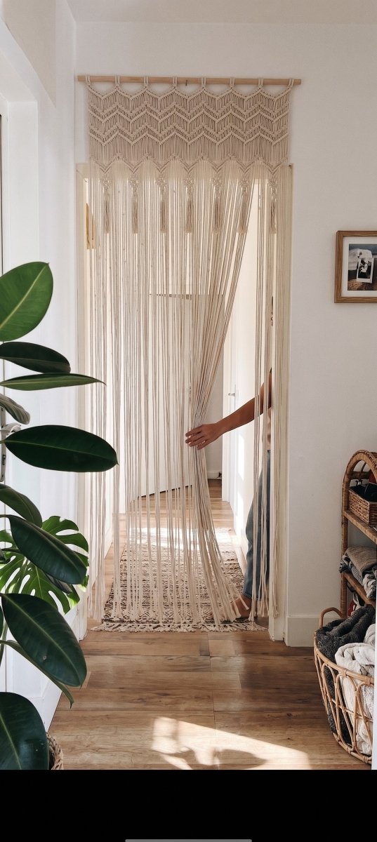 ستارة مكارمية مميزة قياس 200*100 سم - Rekaz Home