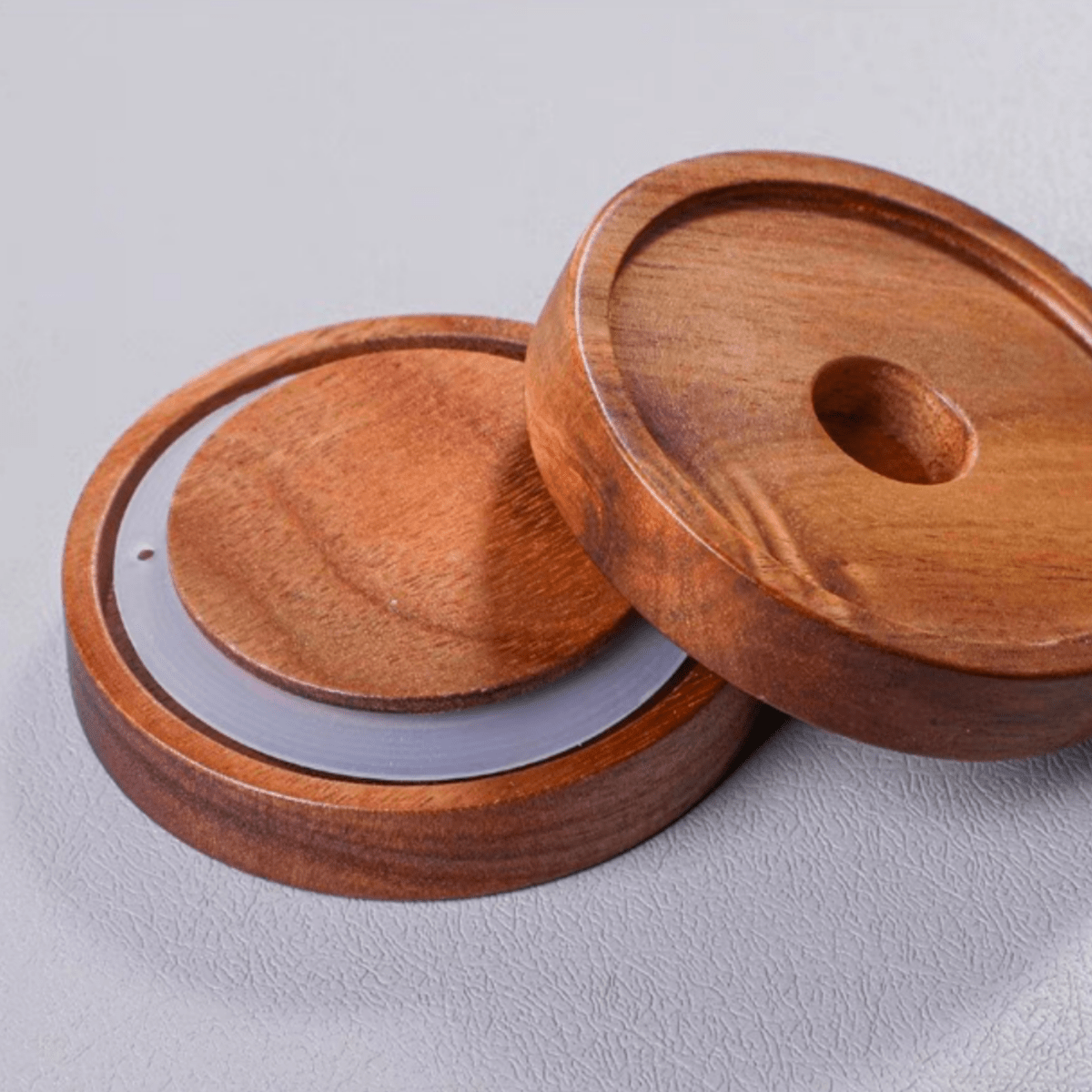طقم مرطبانات زجاجية مع غطاء من خشب البامبو - Rekaz Home