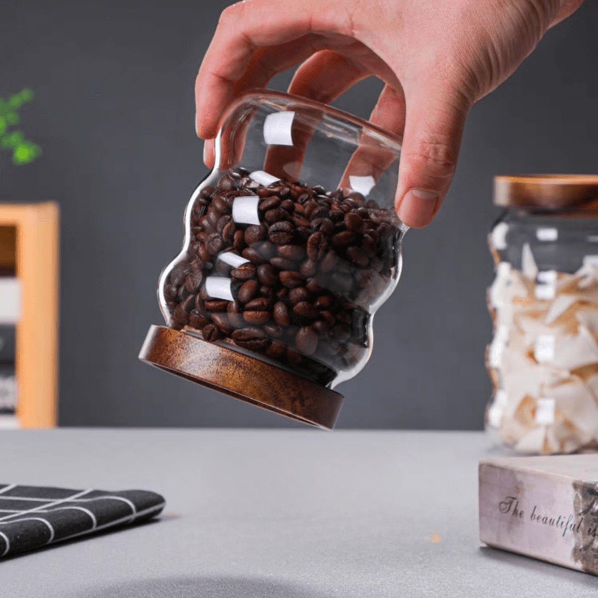 طقم مرطبانات زجاجية مع غطاء من خشب البامبو - Rekaz Home